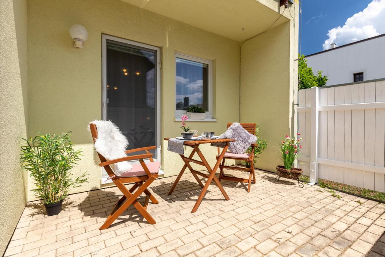 Apartman Dream V Mikulove - Jine Ubytovani Lednice Apartment Exterior foto